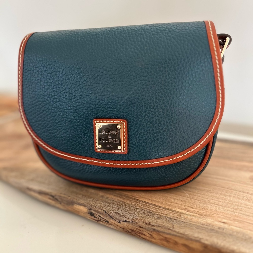 Dooney & Bourke Green and Tan Crossbody Bag
